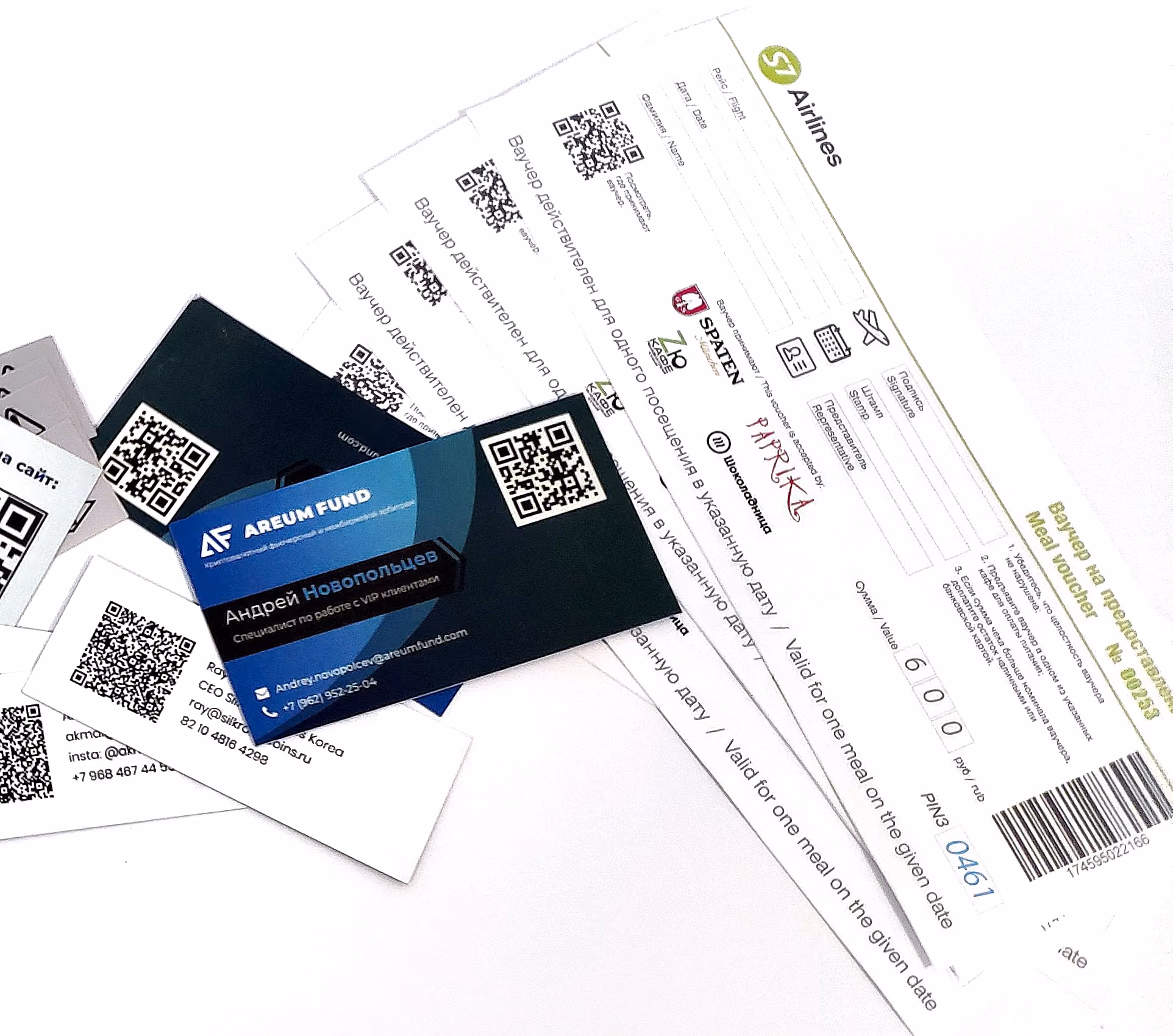 наклейки и карточки с QR-кодом